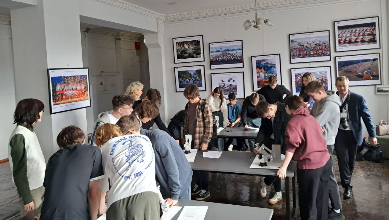 Преподаватели "Русского Робота" провели соревнования между студентами 3-4 курсов